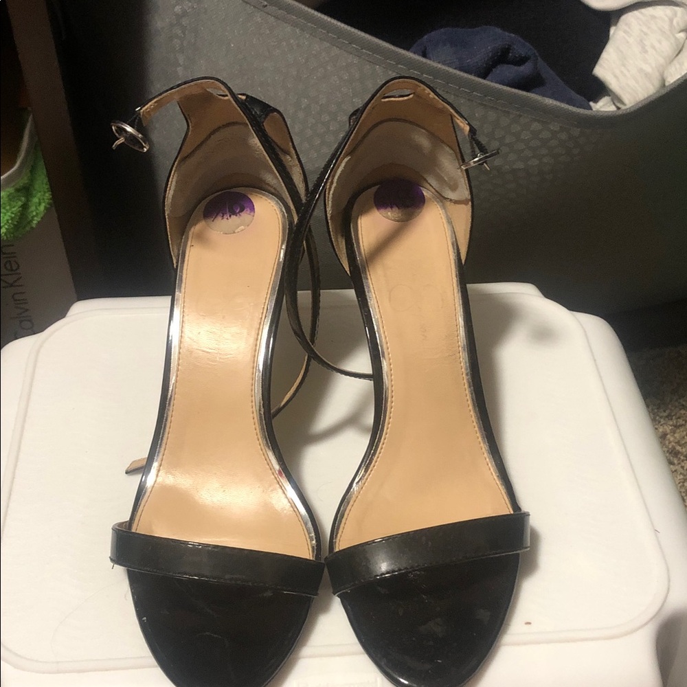 Jessica Simpson Black Heels